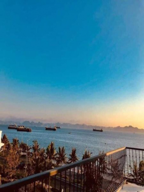 Vinhome 5 phòng ngủ - đầy đủ tiện ích - trung tâm thương mại - view biển- Hạ Long